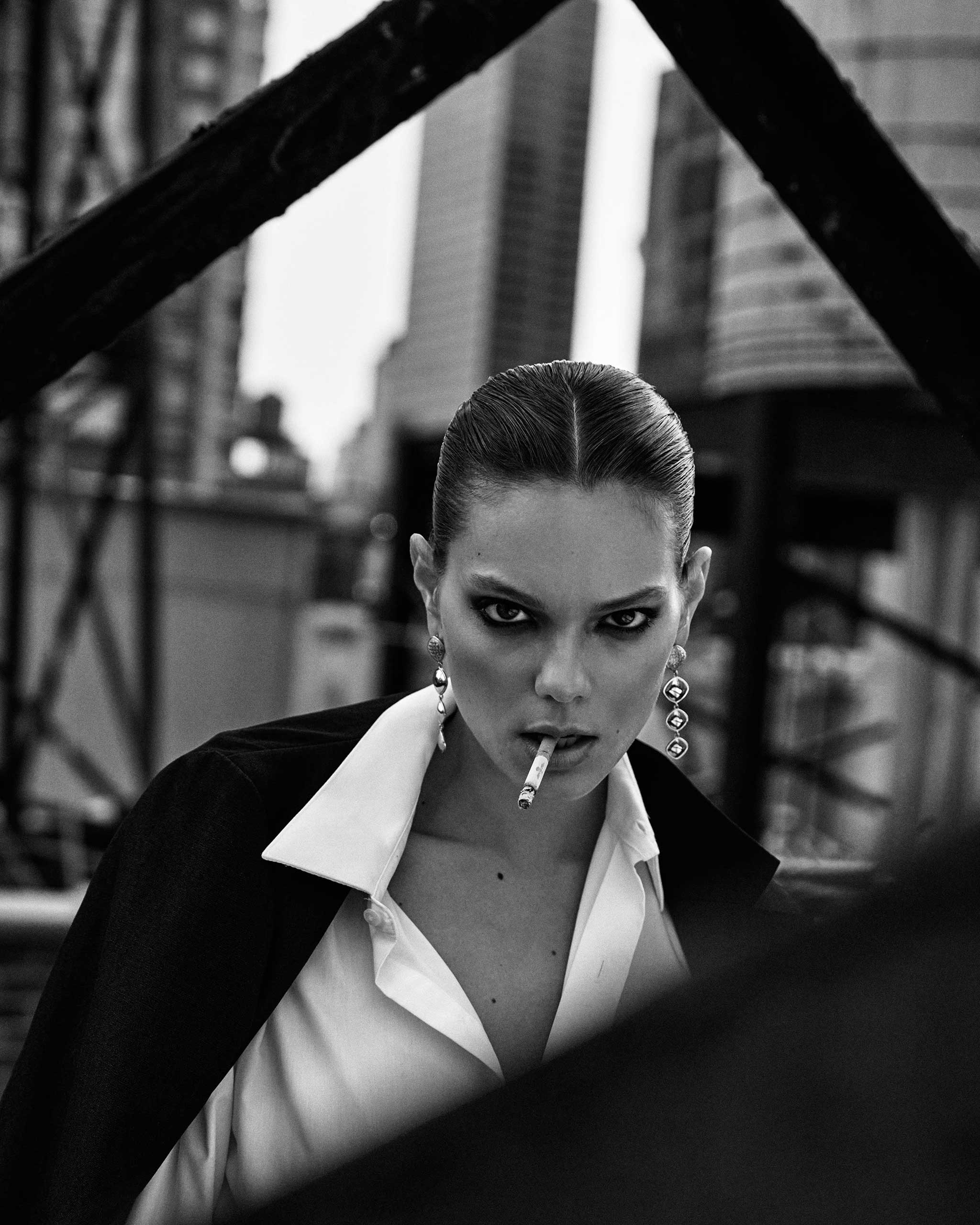 Christian_Angerer_fashion_portrait_photographer_munich_new_york_city_Rooftop_Becca_bnw_NYC_2